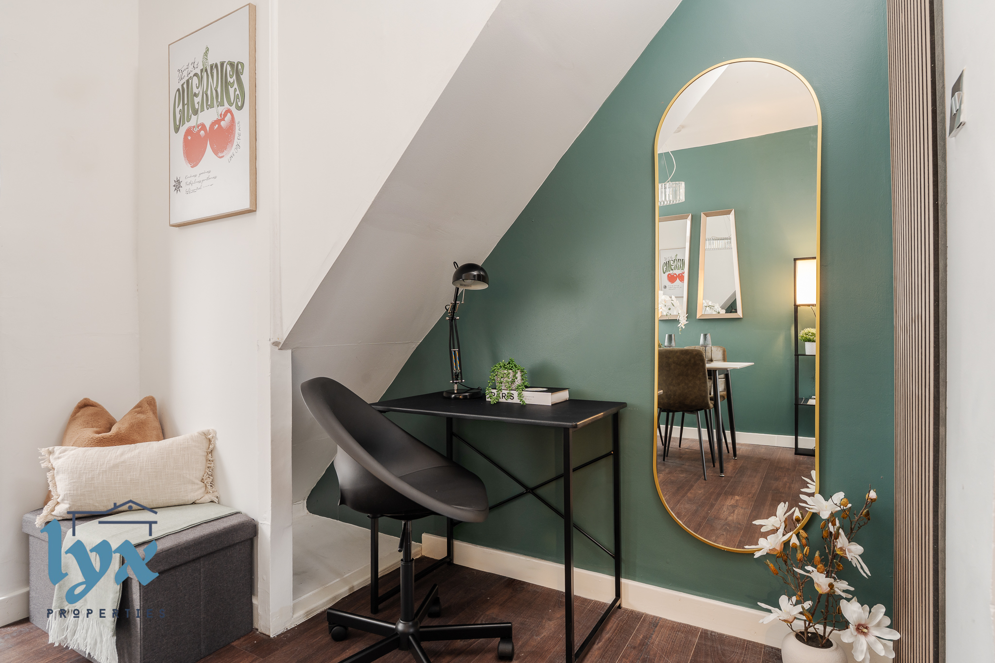 Falco property photograph